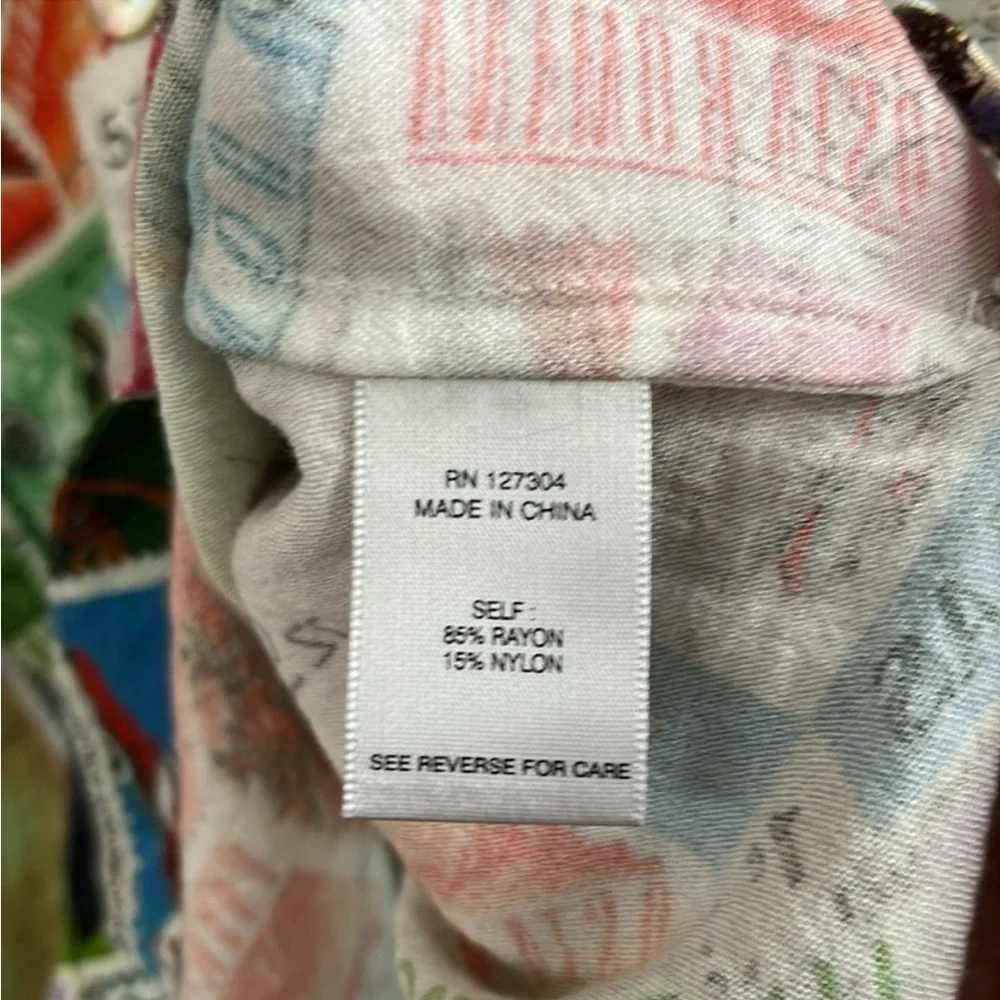 Like New John Mark Travel Postage Ruched Sleeve
Wired Collar Top Size Large - Picture 6 of 8